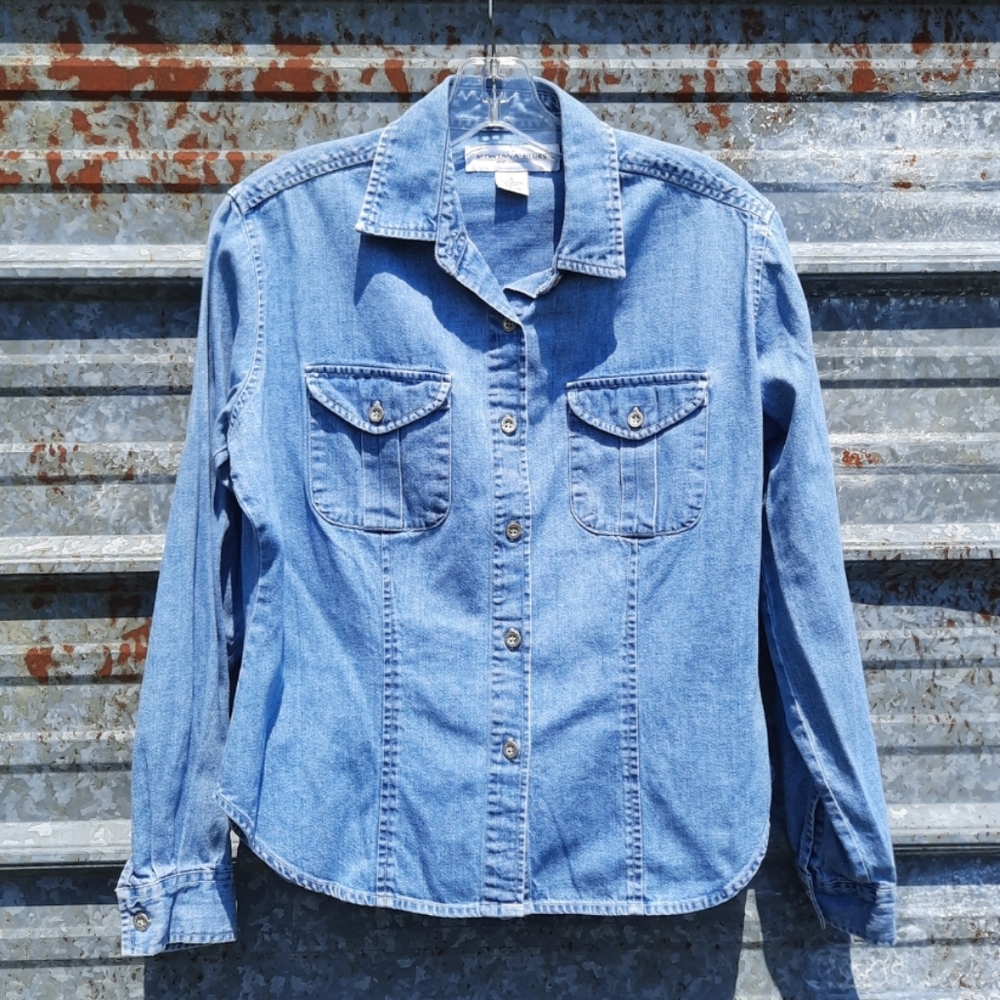 VINTAGE 90's Button Up Montana Blues Long Sleeve Pocketed Denim Shirt